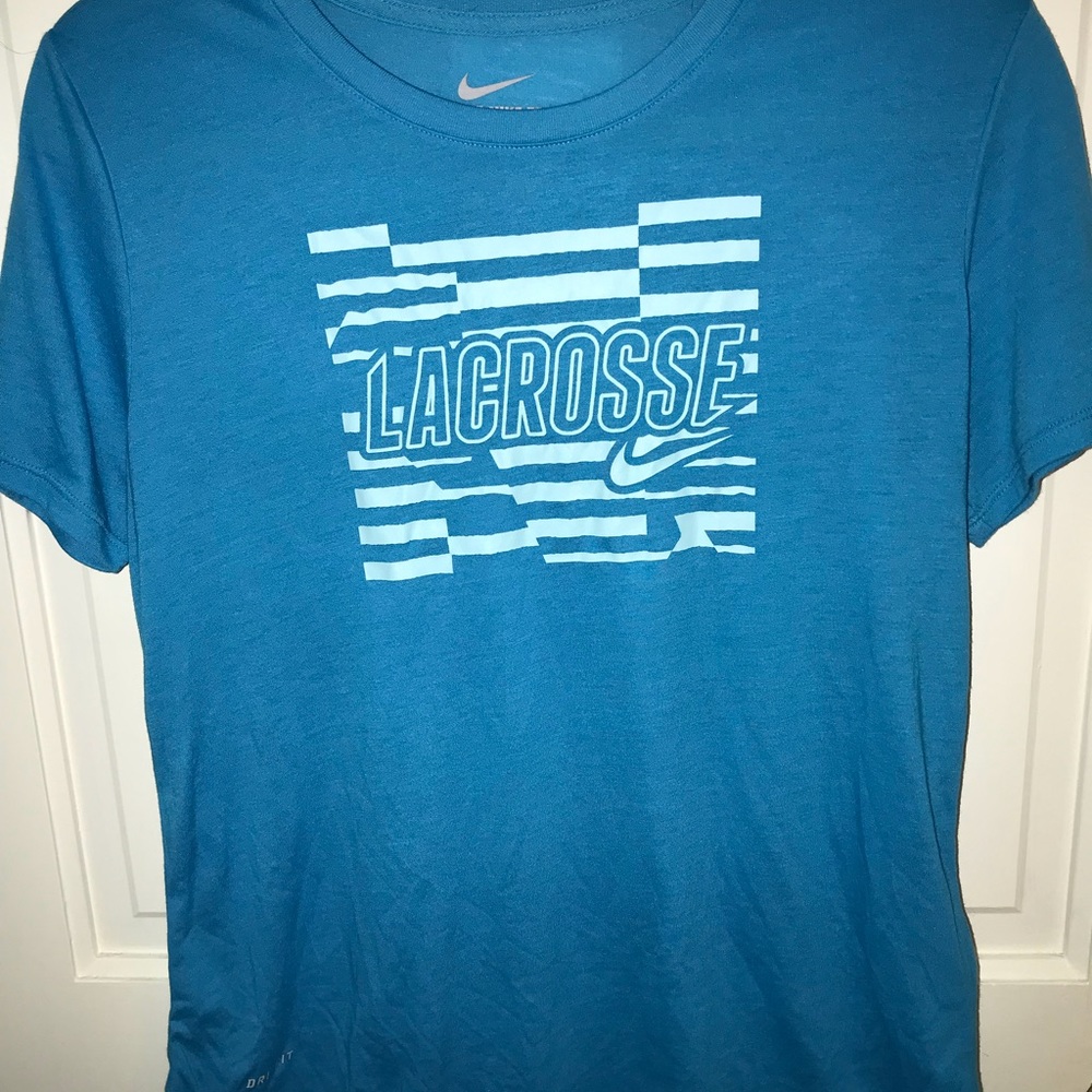 t-shirt from nike